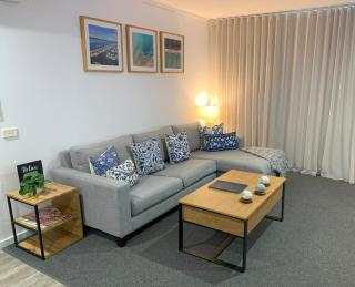 Corrigans Beach View Apartment 211 - 4