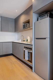 411 Std B Capitalia Central Studio plus Balcony and Gym - 3