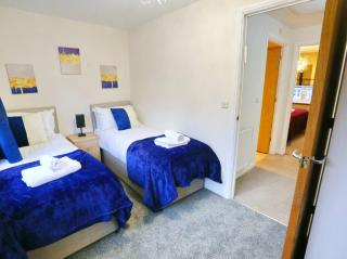 Modern 2 bed House Close To City - 6