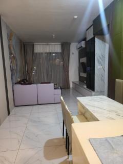 Luxury and Comfortable Residence - 4