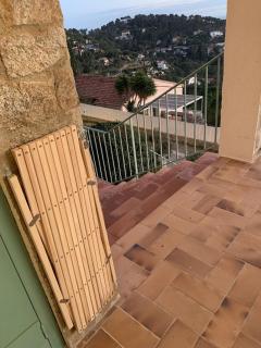 Gîte "Villa SIMONE" Vue Mer 180° CALME Terrasse couverte Jardin. - 4