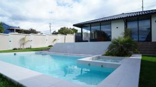 Casa privada con piscina Ibarra - 9