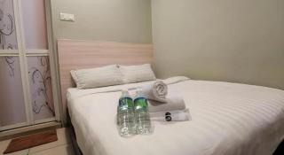 Pearl Hotel - 1
