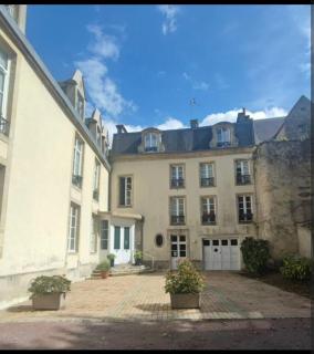 Bel appartement centre ville Bayeux avec place de parking - 0