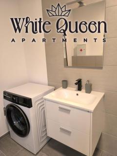 White Quenn Apartments - 1