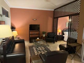 Swift Inn - 1