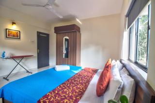 Amazing Pool View 2BHK Candolim Goa Apartment - 6