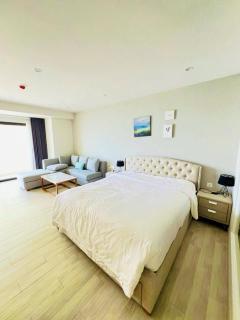 Elegant Apartment at Gold Coast Tower - Panoramic Sea & Mall - 1