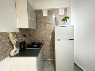 Edgware Road Beautiful Family Apartment - 7