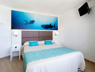 Marvell Club Hotel & Apartments - San Antonio Bay - 7