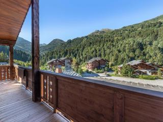 Appartement moderne proche des pistes, 6 adultes + 2 enfants, cheminée, balcon et parking couvert - FR-1-565-98 - 5