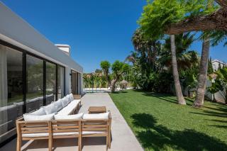 Villa Peman Luxurious Beachside Villa - Marbella - 3