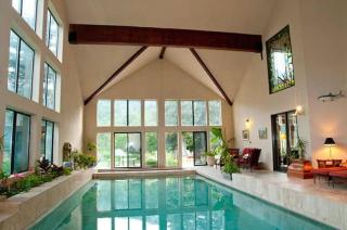 Luxurious Mountain Retreat with Pool - 9