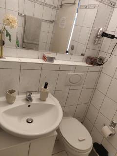 Schönes, zentral gelegenes Zimmer mit Südbalkon - 7