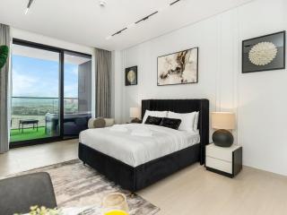 Modern Studio with Jacuzzi and Premium Amenities - 7