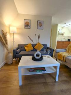 Modern 2-Bed in Ipswich - Free Parking & Fast WiFi - 5