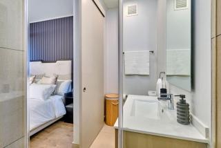 A modern Rosebank sanctuary- The One Rosebank - 1