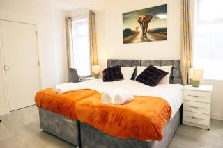 Stylish 3 Bed Flat Near Cardiff City Centre and Uni - 7