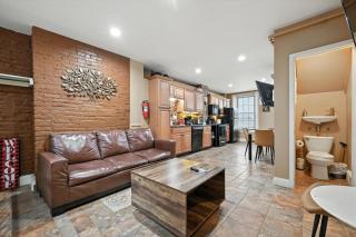 Charming Home in Vibrant Philadelphia - 3