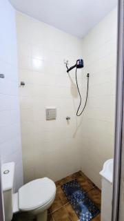 Apartamento 200 m da praia e do comércio - Boqueirão - 1