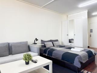 Central 1BR 50sqm Walk to BTS City Center - 3