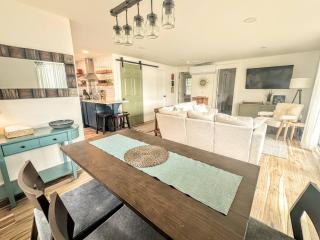 Lakewood Bungalow - 7
