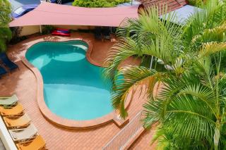 Broadbeach 4Min to Beach Pool Free Parking - 6
