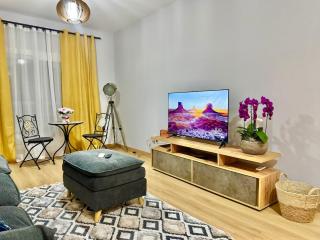 Modern 2BR Steps from the Sea - 8