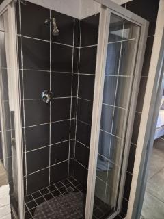 Simple and affordable in Maboneng - 8