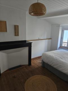 Maison au pied de la cité médiévale - 8