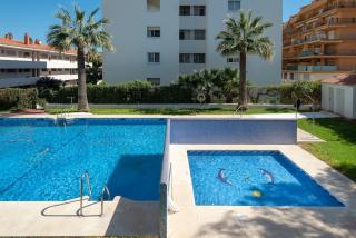 New apartment with pool, 10 mins walk from beach - 4