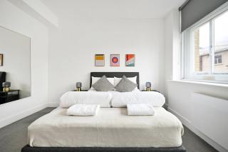 Shoreditch Comfortable 3 Bed Apartments - 6