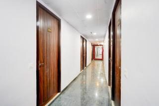 Hotel O Crystal Inn - 7