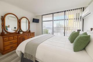 1BR Apartment Heated pool - 9