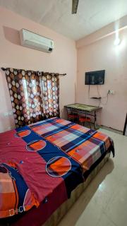 Hare Krishna Hotel & Restaurant - 7