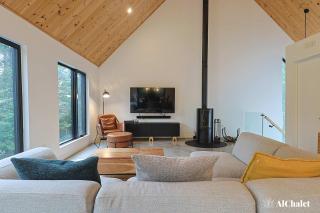 Oslo Scandinavian Getaway Spa & Pet-Friendly - 4