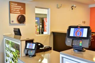 Motel 6-Santa Nella, CA - Los Banos - Interstate 5 - Santa Nella - 1