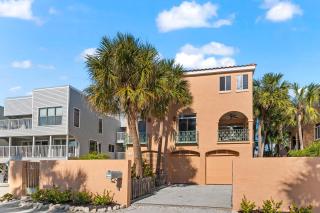 The Salty Sea Horse by Beachside Management - 9