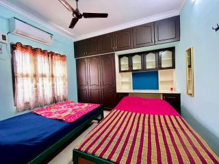 Royal Paradise Inn - 7