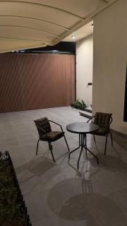 شقة المطار بصالة وجلسة خارجية - 5