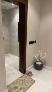 شقة المطار بصالة وجلسة خارجية - 1