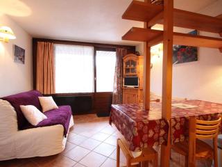 Studio 4 pers, centre village d'Arâches, balcon ouest, proche pistes et commodités - FR-1-572-137 - 0