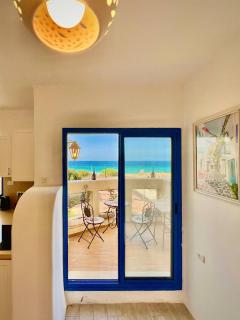 GW932 Gugel Waves Amazing Seaview Apartments - 7