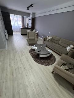 Apartament modern 2 camere, Parcul Zăvoi - 2