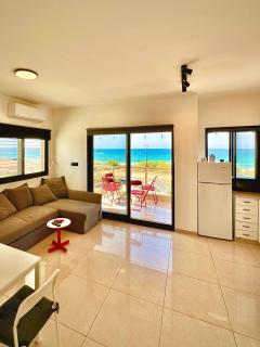 GW951 Gugel Waves Amazing Seaview Apartments - 6