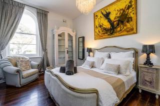 Luxury Colonial Terrace House in the Rocks - 8