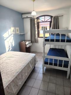 Casa de temporada na enseada para 06 pessoas - 2