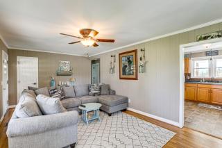 Beautiful Views and Gas Grill Sparta Getaway! - 6