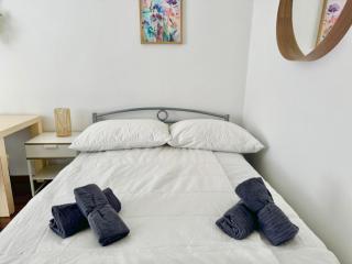 Central Classical Apartment - 5