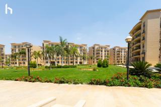 Host Prime Three Bedrooms Rehab city - 2